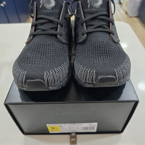 Adidas Ultraboost 20 X James Bond